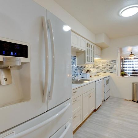 Breezy Fresno Home - Near Airport And Downtown المظهر الخارجي الصورة