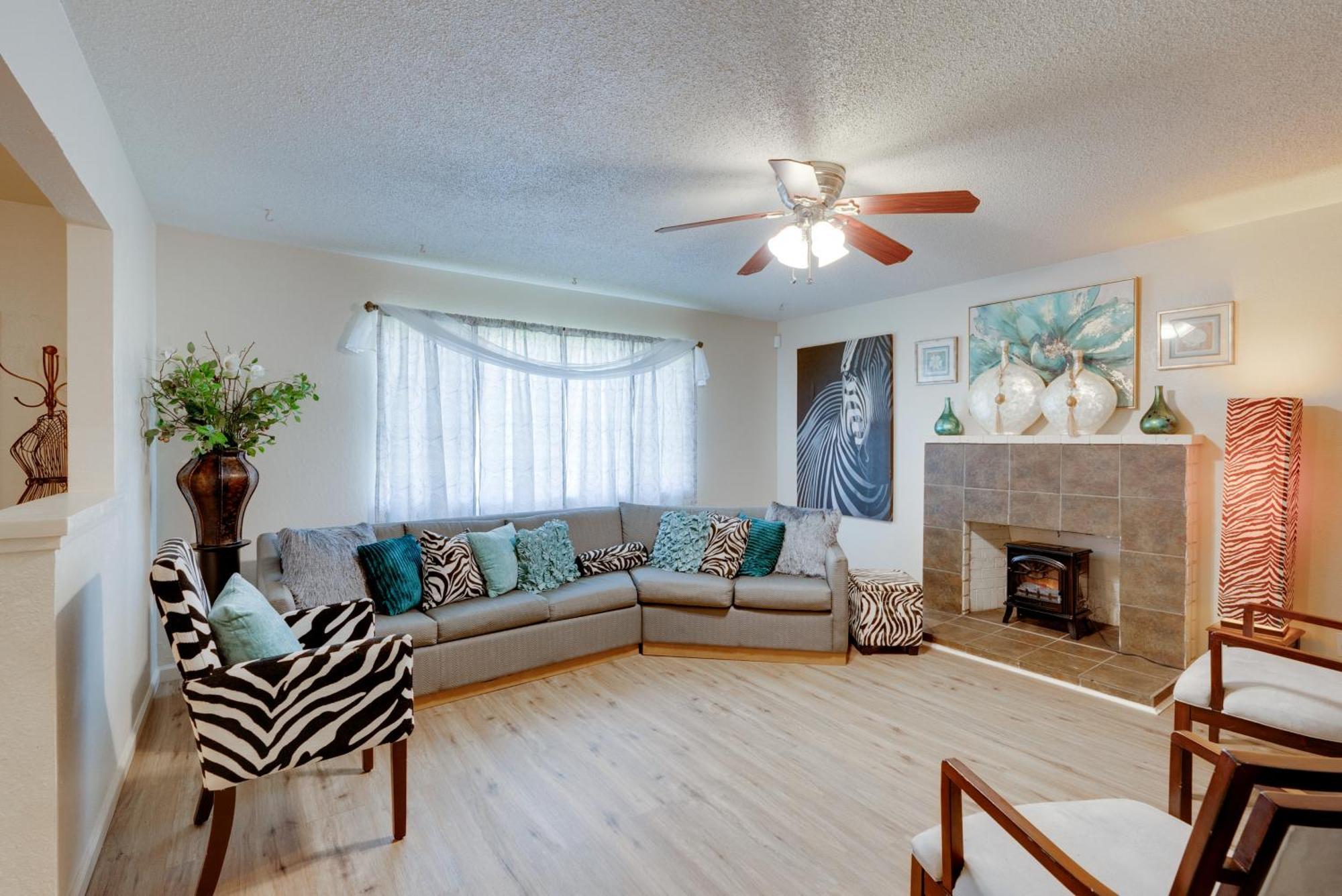 Breezy Fresno Home - Near Airport And Downtown المظهر الخارجي الصورة