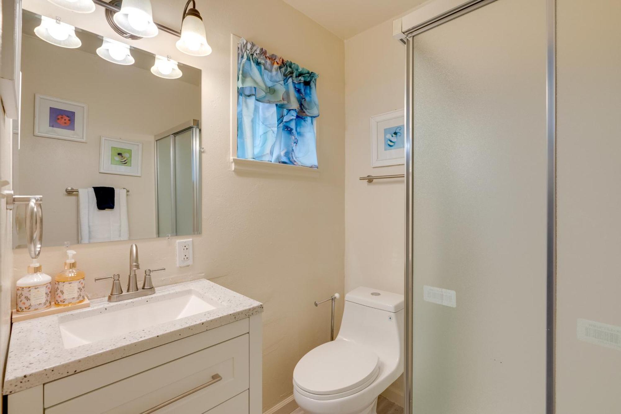 Breezy Fresno Home - Near Airport And Downtown المظهر الخارجي الصورة