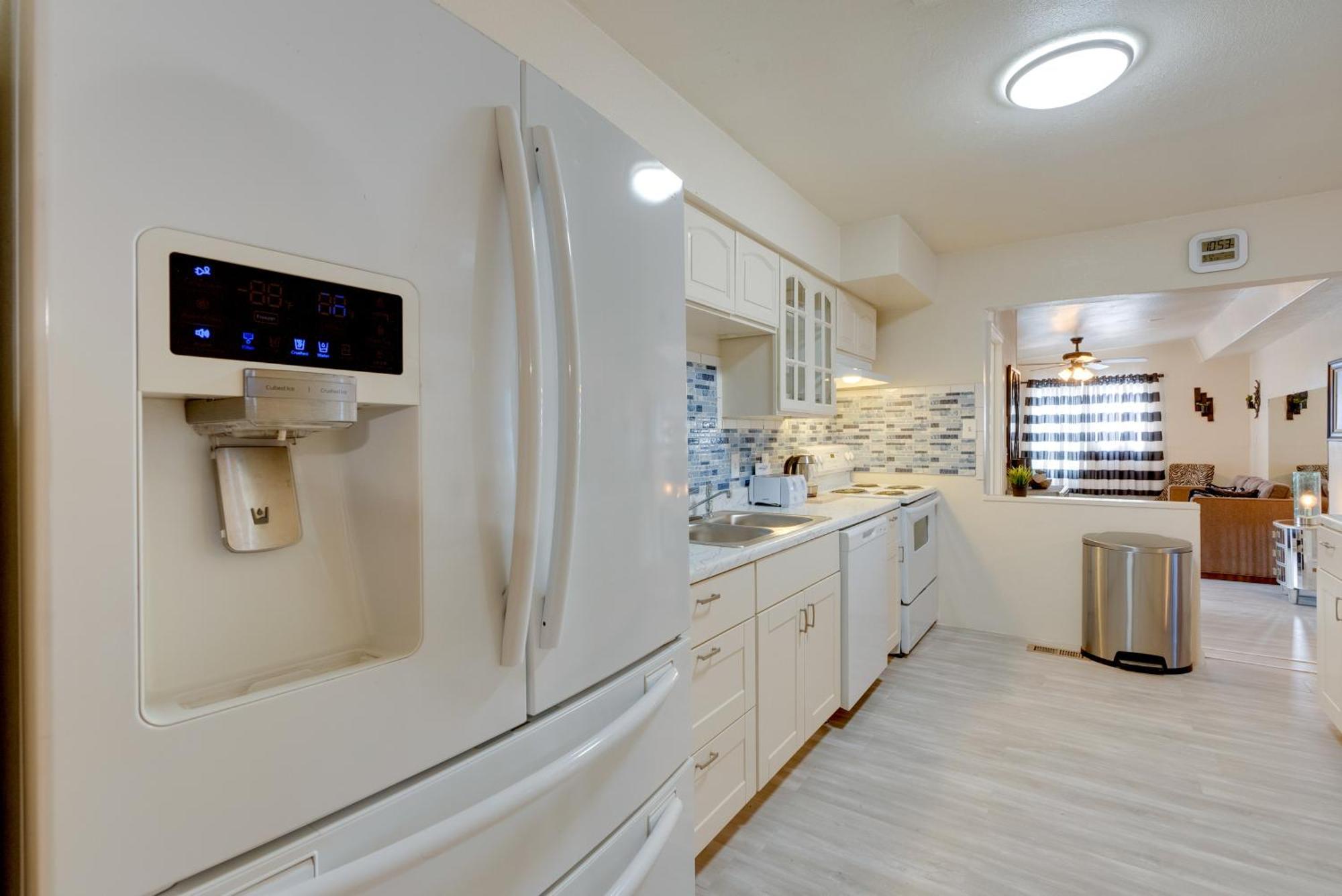Breezy Fresno Home - Near Airport And Downtown المظهر الخارجي الصورة